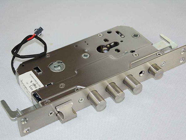 福田24小时上门开锁公司